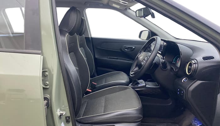 2024 Hyundai EXTER SX(O) CONNECT 1.2 AMT DUAL TONE, Petrol, Automatic, 28,151 km, Right Side Front Door Cabin
