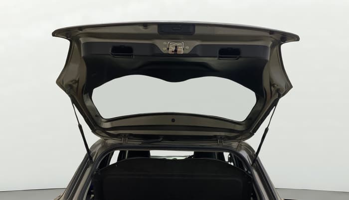 2022 Maruti Swift VXI AMT, Petrol, Automatic, 33,697 km, Boot Door Open