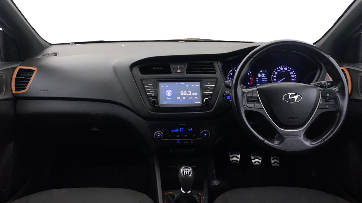 2017 Hyundai i20 Active 1.2 SX, Petrol, Manual, 74,502 km, Dashboard