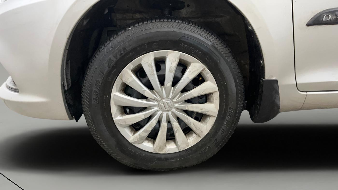 2015 Maruti Swift Dzire VXI, Petrol, Manual, 58,758 km, Left Front Wheel