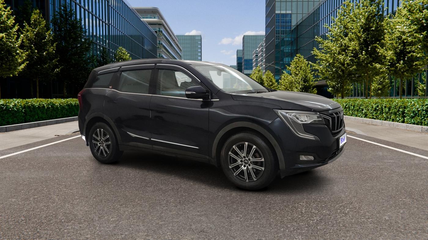 2023 Mahindra XUV700 AX 7 LUXURY D AWD AT 7 STR, Diesel, Automatic, 58,756 km, Right Front Diagonal