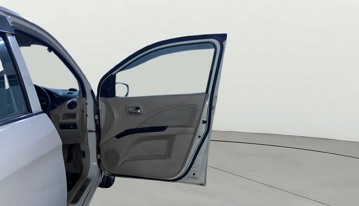 2019 Maruti Celerio VXI, CNG, Manual, 80,411 km, RHS Front Door