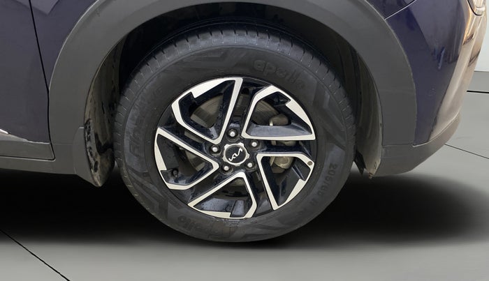 2022 KIA CARENS LUXURY PLUS 1.5 DIESEL AT 7 STR, Diesel, Automatic, 83,166 km, Right Front Wheel