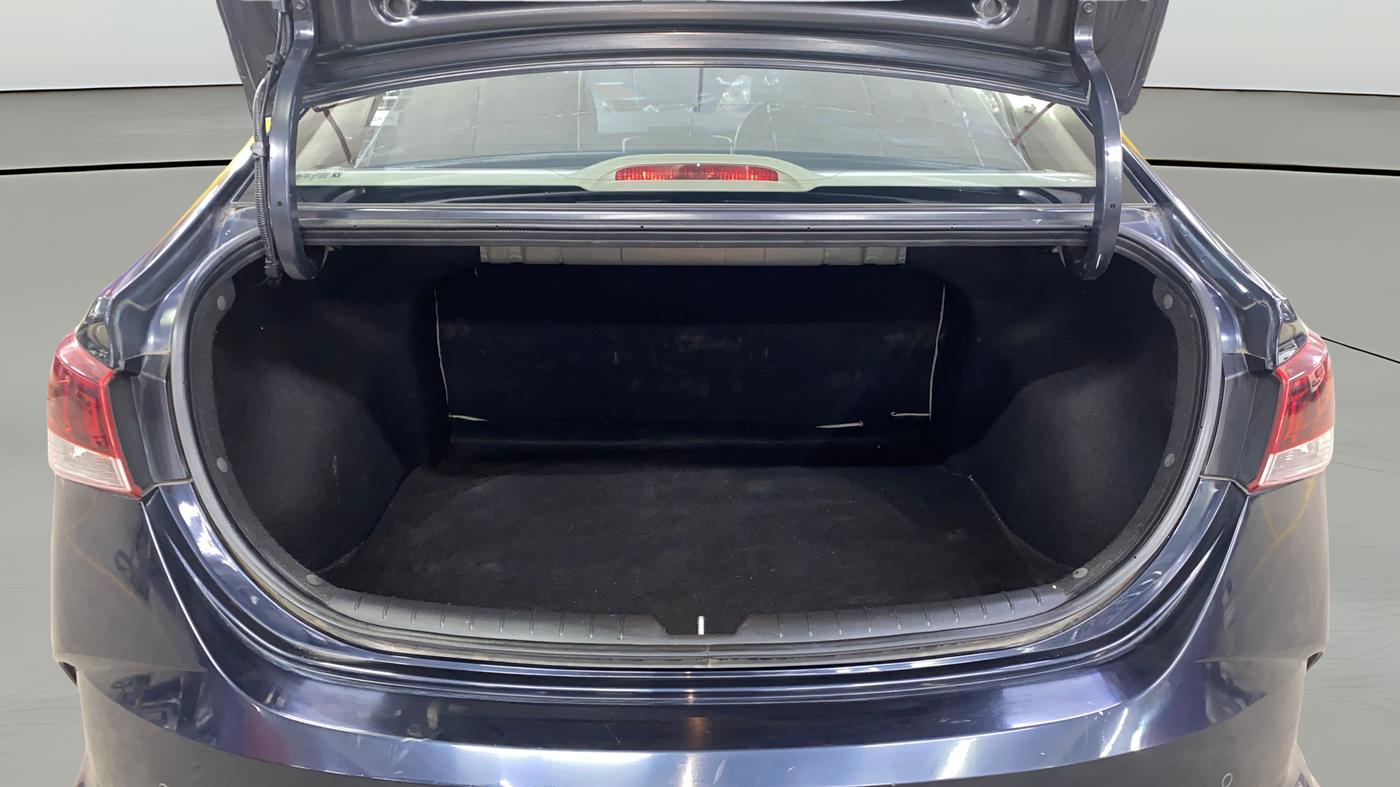 2022 Hyundai Verna SX (O)1.5 MPi, Petrol, Manual, Boot Open Zoomed View