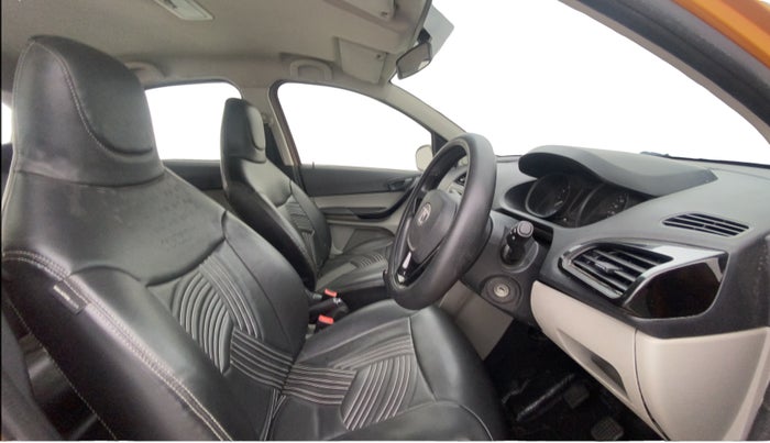 2018 Tata Tiago XT PETROL, Petrol, Manual, 42,758 km, Right Side Front Door Cabin
