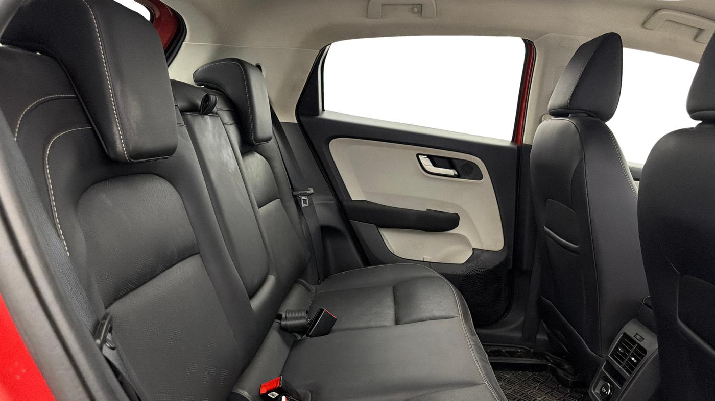 2022 Tata ALTROZ XZA PLUS, Petrol, Automatic, 49,745 km, Right Side Rear Door Cabin
