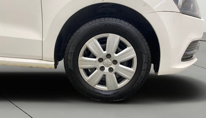 2015 Volkswagen Polo TRENDLINE 1.2L PETROL, Petrol, Manual, 60,768 km, Right Front Wheel