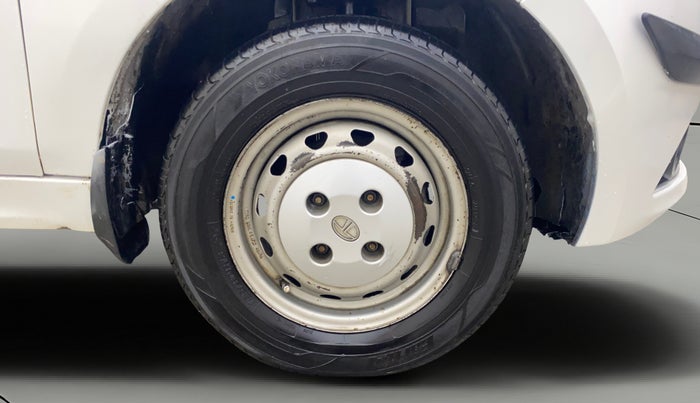 2017 Tata Tiago XM PETROL, Petrol, Manual, 1,46,478 km, Right Front Wheel