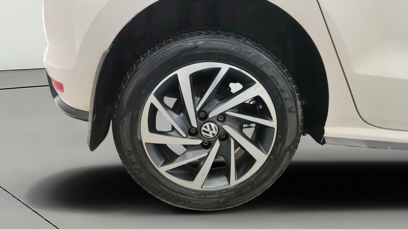 2021 Volkswagen Polo COMFORTLINE 1.0L TSI AT, Petrol, Automatic, 32,487 km, Right Rear Wheel
