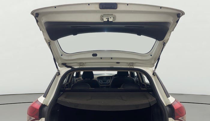 2016 Hyundai Elite i20 SPORTZ 1.2, Petrol, Manual, 89,473 km, Boot Door Open