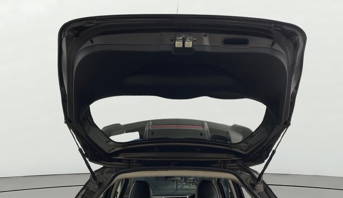 2017 Honda Jazz 1.2L I-VTEC VX, Petrol, Manual, 68,040 km, Boot Door Open