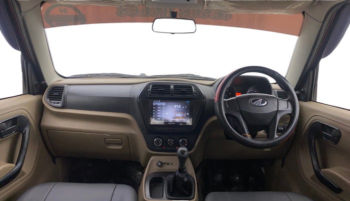 2016 Mahindra TUV300 T6 PLUS, Diesel, Manual, 67,182 km, Dashboard