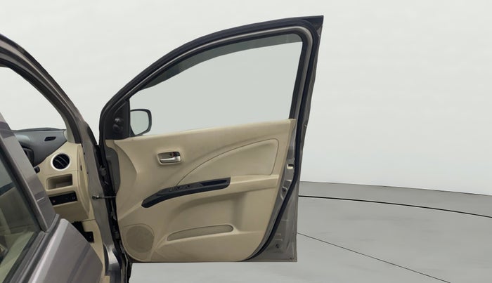 2019 Maruti Celerio VXI (O), Petrol, Manual, 38,105 km, RHS Front Door