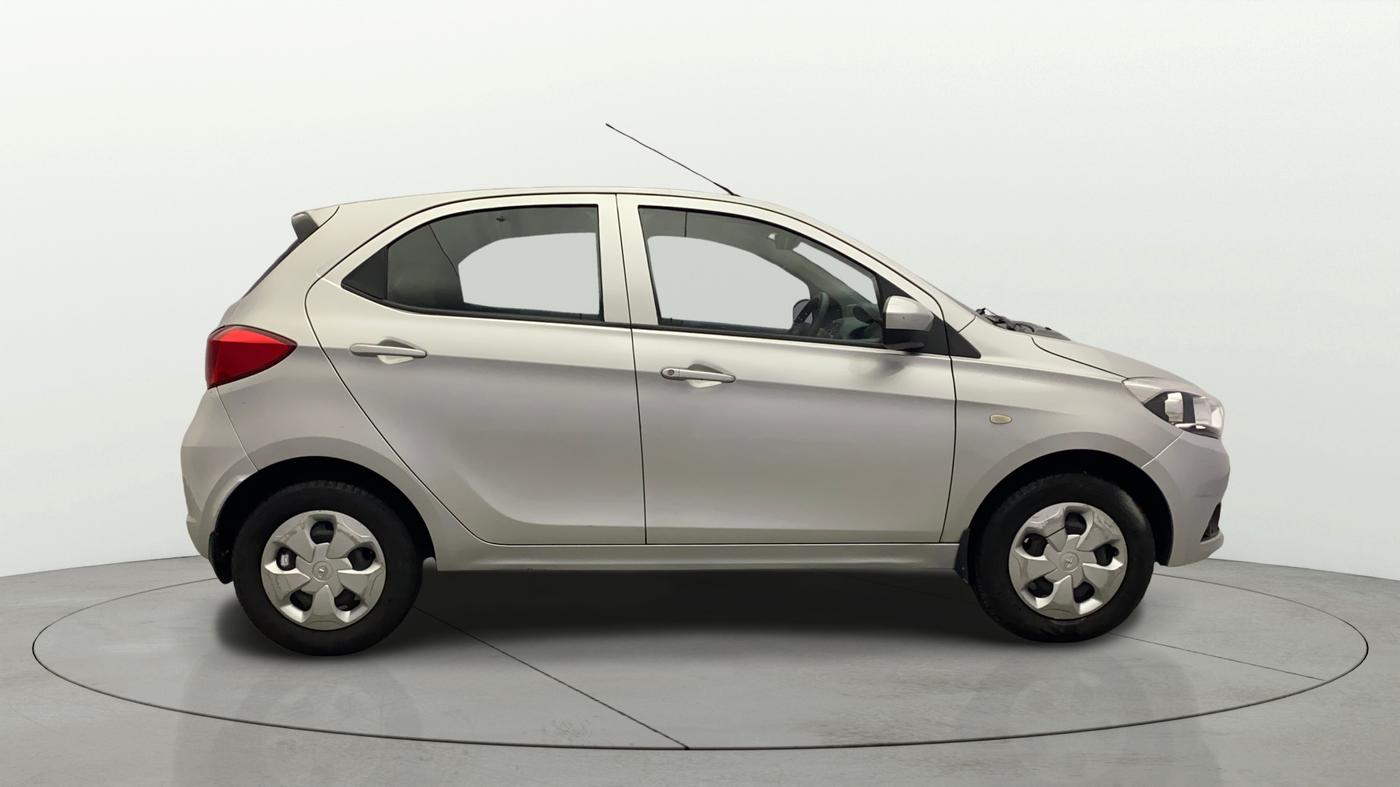 2018 Tata Tiago XT PETROL, Petrol, Manual, 30,628 km, Right Side View