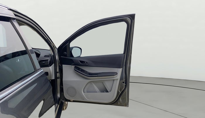 2022 Tata Tiago XM CNG, CNG, Manual, 64,338 km, RHS Front Door
