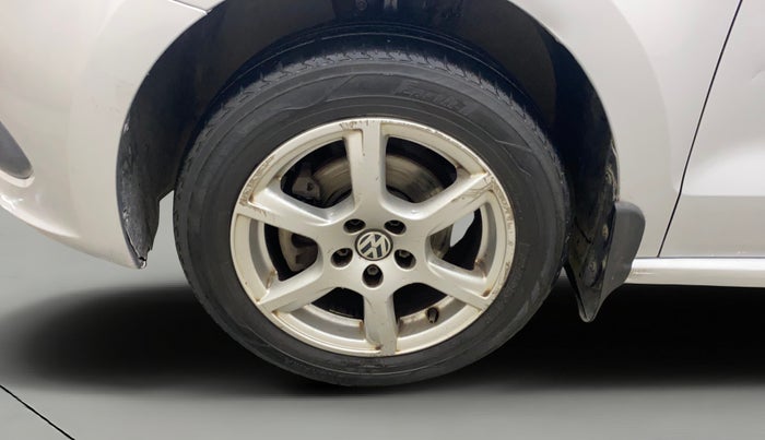 2013 Volkswagen Vento HIGHLINE PETROL AT, Petrol, Automatic, 94,141 km, Left Front Wheel