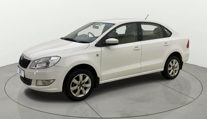 2014 Skoda Rapid AMBITION 1.6 MPI MT, Petrol, Manual, 39,036 km, Left Front Diagonal