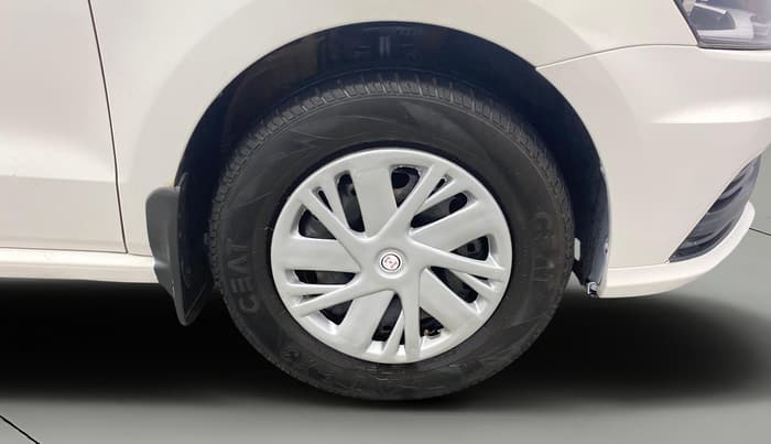 2019 Volkswagen Ameo TRENDLINE 1.0L, Petrol, Manual, 1,12,956 km, Right Front Wheel