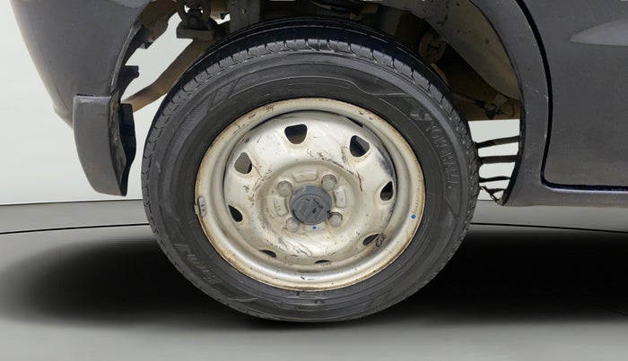 2013 Maruti Zen Estilo LXI, Petrol, Manual, 63,257 km, Right Rear Wheel