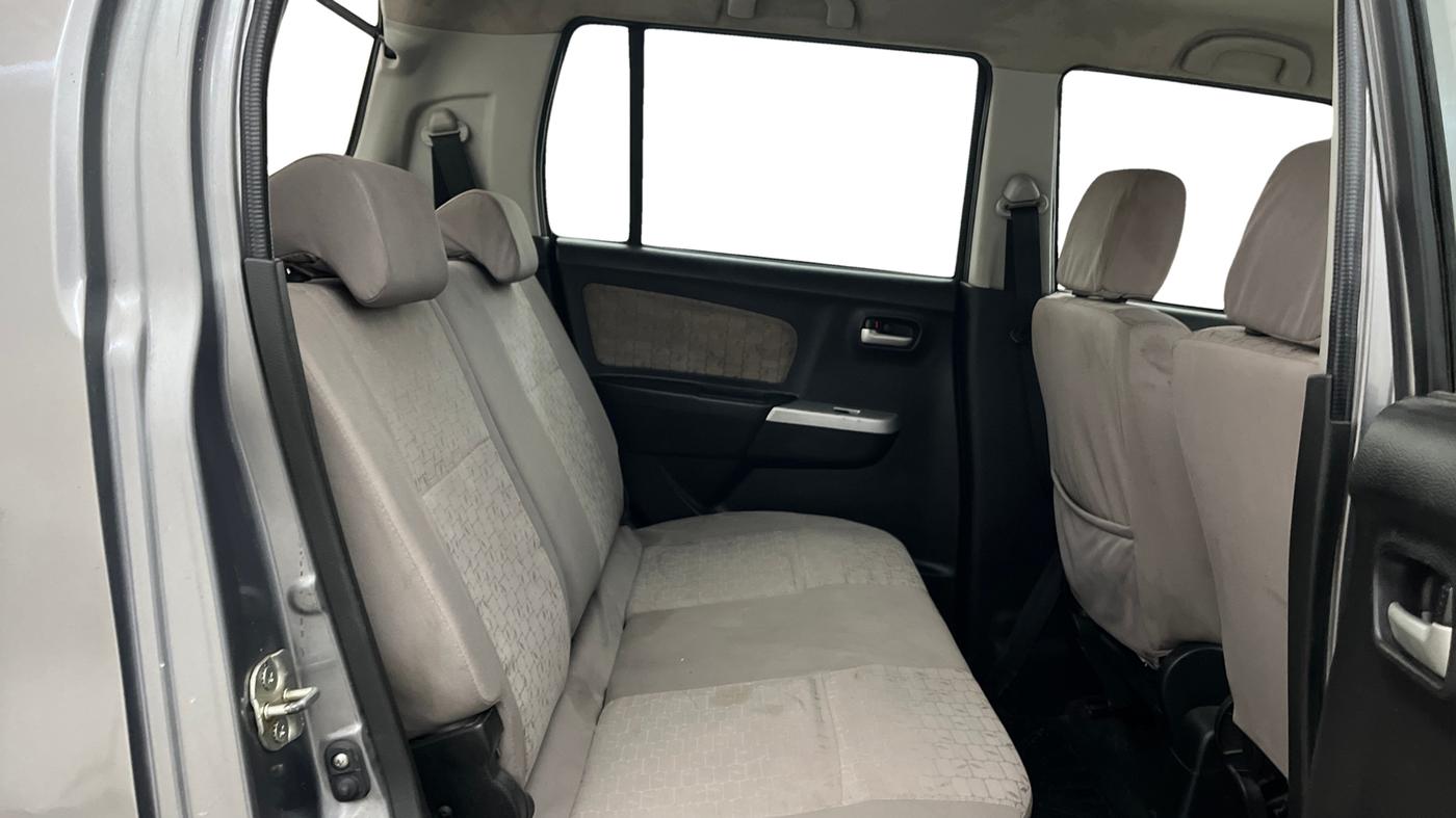 2016 Maruti Wagon R 1.0 VXI, Petrol, Manual, 92,127 km, Right Side Rear Door Cabin