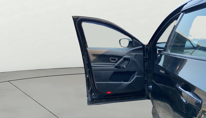 2022 Tata Harrier XZ PLUS 2.0L DARK EDITION, Diesel, Manual, 77,309 km, LHS Front Door