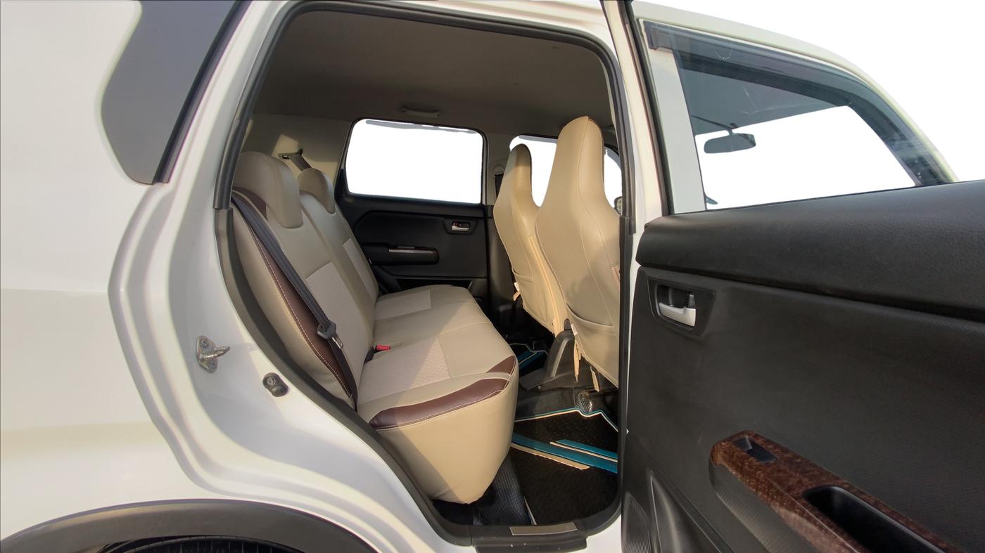 2020 Maruti New Wagon-R VXI 1.0 AMT, Petrol, Automatic, 31,840 km, Right Side Rear Door Cabin