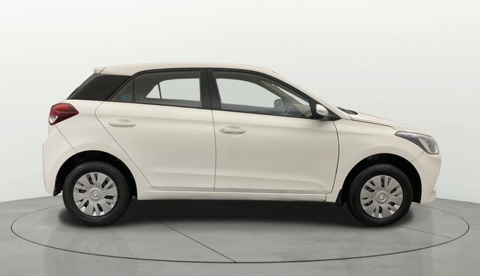 2017 Hyundai Elite i20 SPORTZ 1.2, Petrol, Manual, 95,249 km, Right Side View