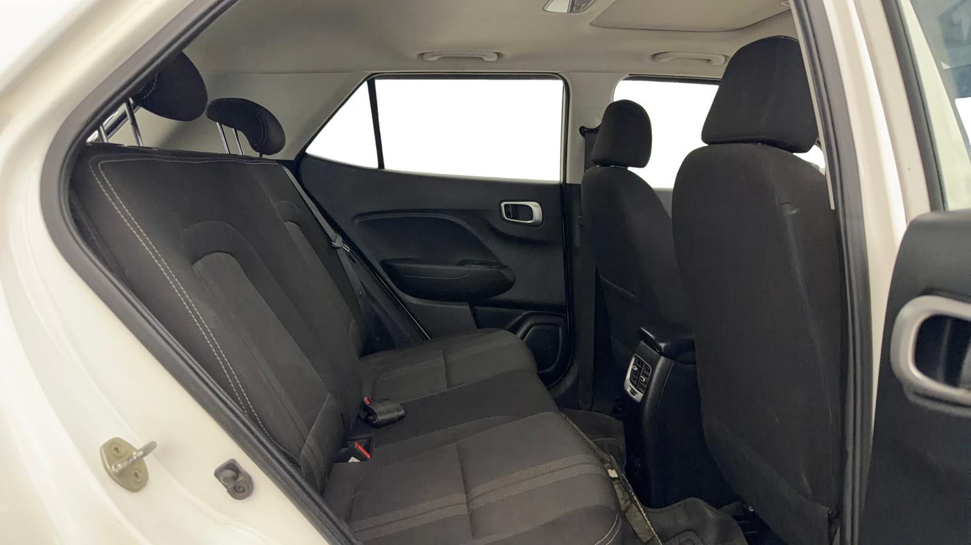 2020 Hyundai VENUE SX 1.0 TURBO, Petrol, Manual, 58,196 km, Right Side Rear Door Cabin
