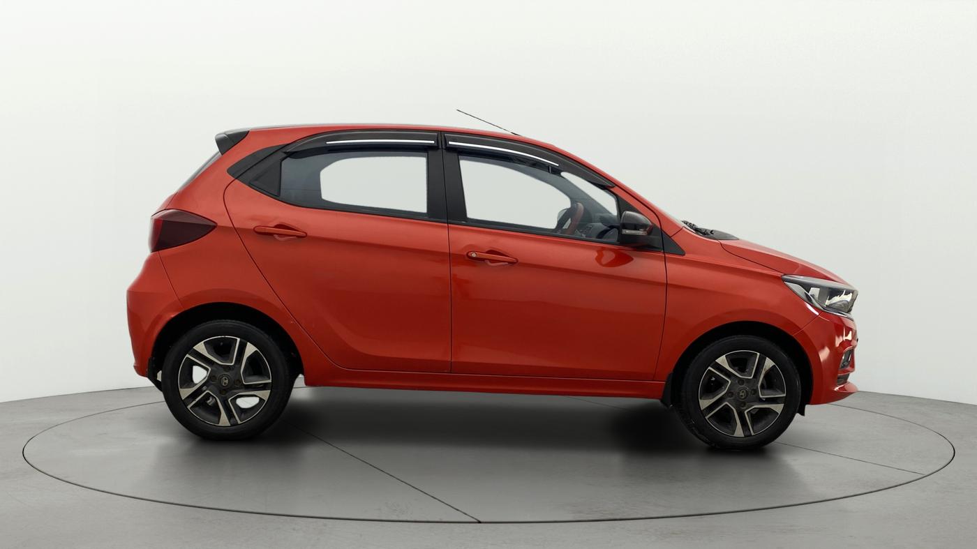 2021 Tata Tiago XZA PLUS PETROL, Petrol, Automatic, 16,977 km, Right Side View