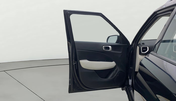 2024 Hyundai VENUE SX (O) 1.0 TURBO DCT DUAL TONE, Petrol, Automatic, 16,890 km, LHS Front Door