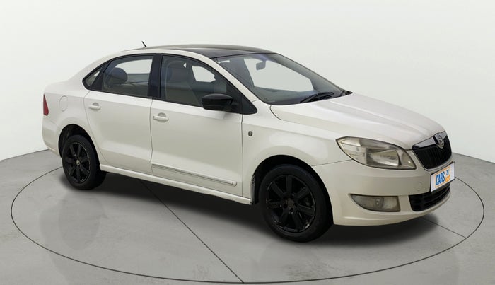 2013 Skoda Rapid AMBITION 1.6 MPI MT PLUS, Petrol, Manual, 83,915 km, SRP