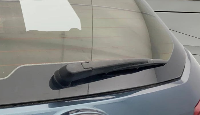 2019 Mahindra XUV300 W8 1.5 DIESEL, Diesel, Manual, 84,079 km, Rear Wiper