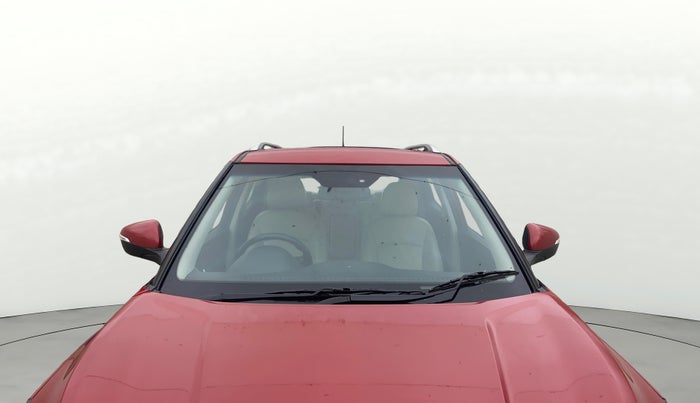 2019 Mahindra XUV300 W8 (O) 1.5 DIESEL, Diesel, Manual, 72,217 km, Front Windshield