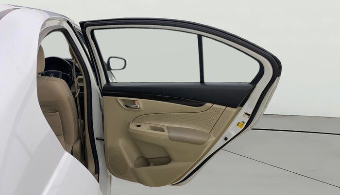 2017 Maruti Ciaz DELTA DIESEL 1.3, Diesel, Manual, 90,990 km, RHS Rear Door