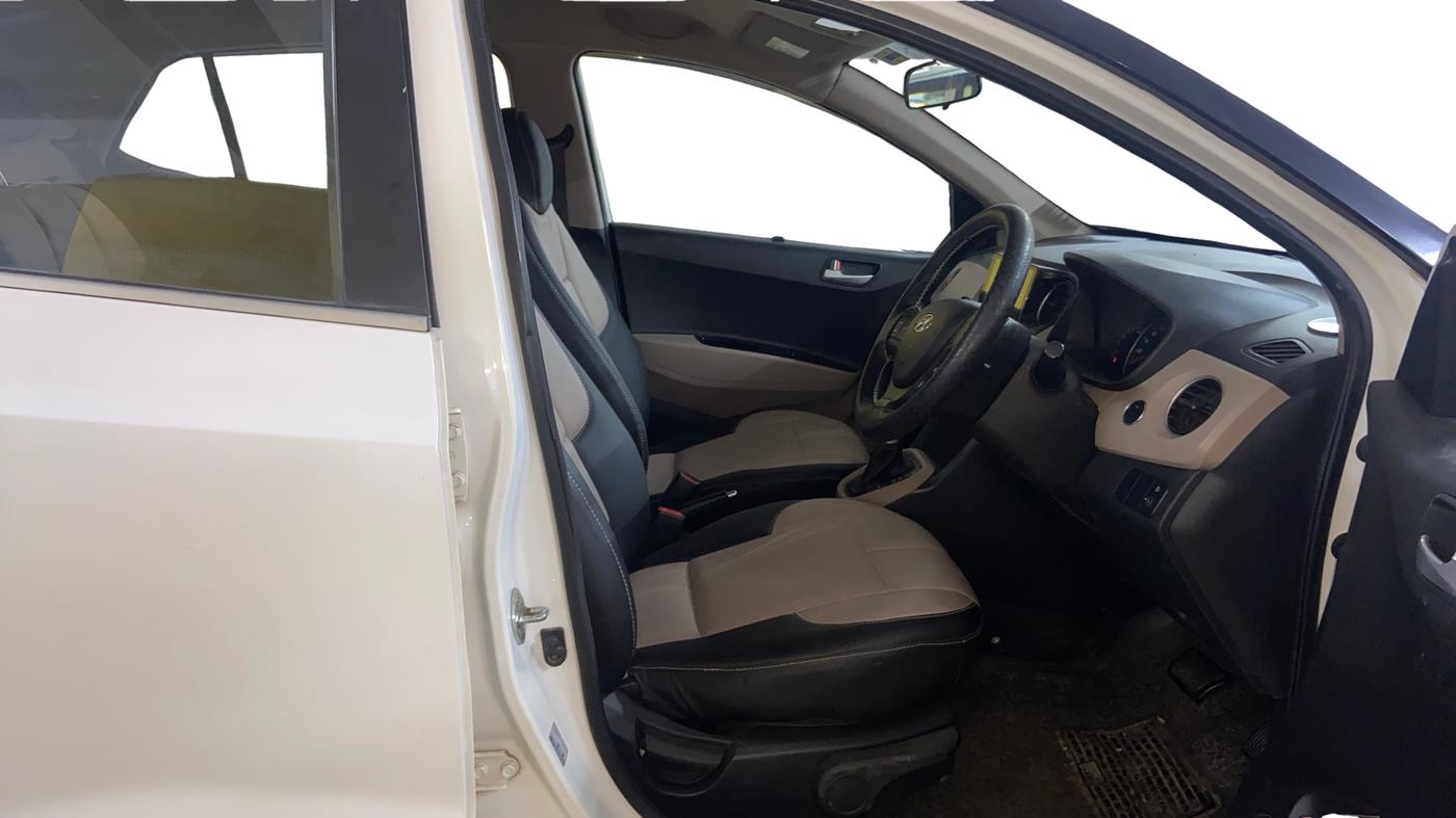 2016 Hyundai Grand i10 ASTA (O) AT 1.2 KAPPA VTVT, Petrol, Automatic, 52,189 km, Right Side Front Door Cabin
