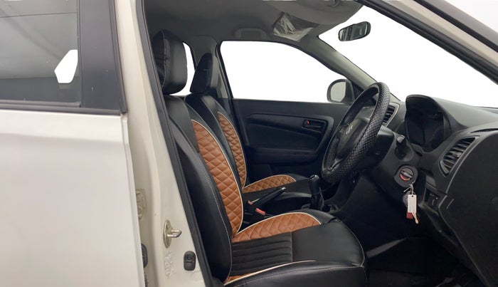 2019 Maruti Vitara Brezza VDI, Diesel, Manual, 69,652 km, Right Side Front Door Cabin
