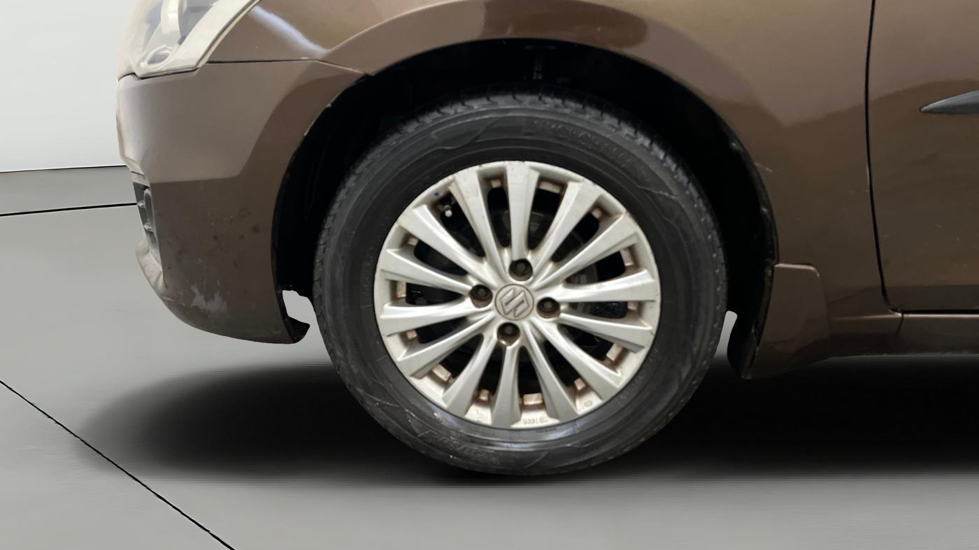 2016 Maruti Ciaz ZDI+ SHVS, Diesel, Manual, 87,931 km, Left Front Wheel