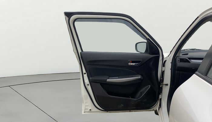 2023 Maruti Swift ZXI, Petrol, Manual, 34,801 km, LHS Front Door