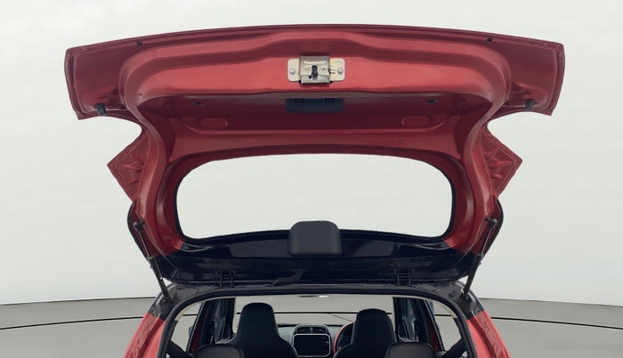 2024 Renault Kwid CLIMBER 1.0 AMT Dual Tone , Petrol, Automatic, 8,660 km, Boot Door Open