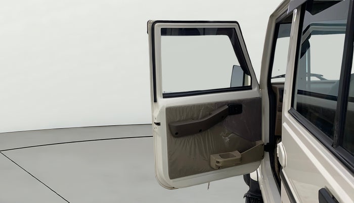 2023 Mahindra Bolero B6, Diesel, Manual, 55,586 km, LHS Front Door