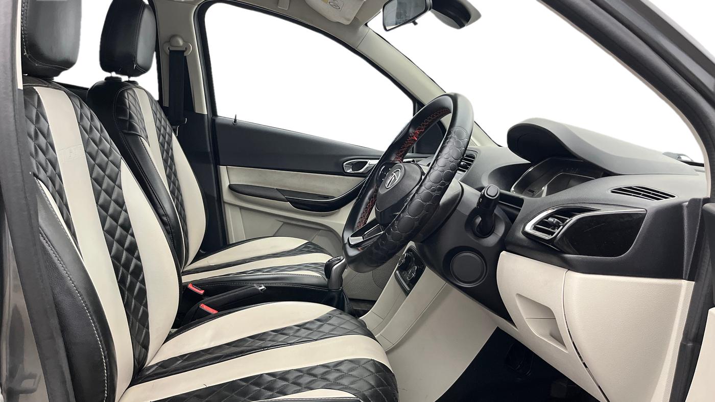 2022 Tata TIGOR XZ PLUS PETROL, Petrol, Manual, 73,279 km, Right Side Front Door Cabin