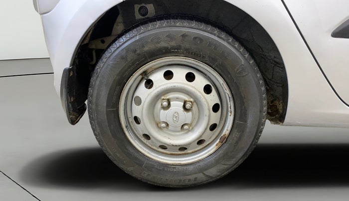 2014 Hyundai i10 MAGNA 1.1, CNG, Manual, 66,610 km, Right Rear Wheel