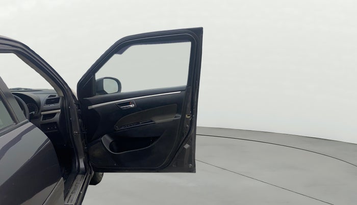 2015 Maruti Swift VDI, Diesel, Manual, 92,139 km, RHS Front Door