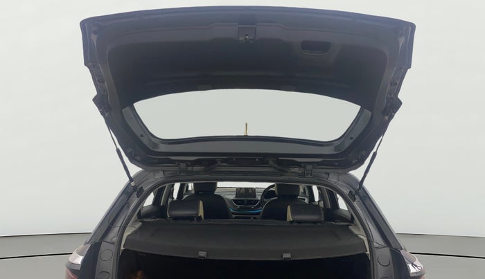 2020 Tata ALTROZ XZ PETROL, Petrol, Manual, 22,214 km, Boot Door Open