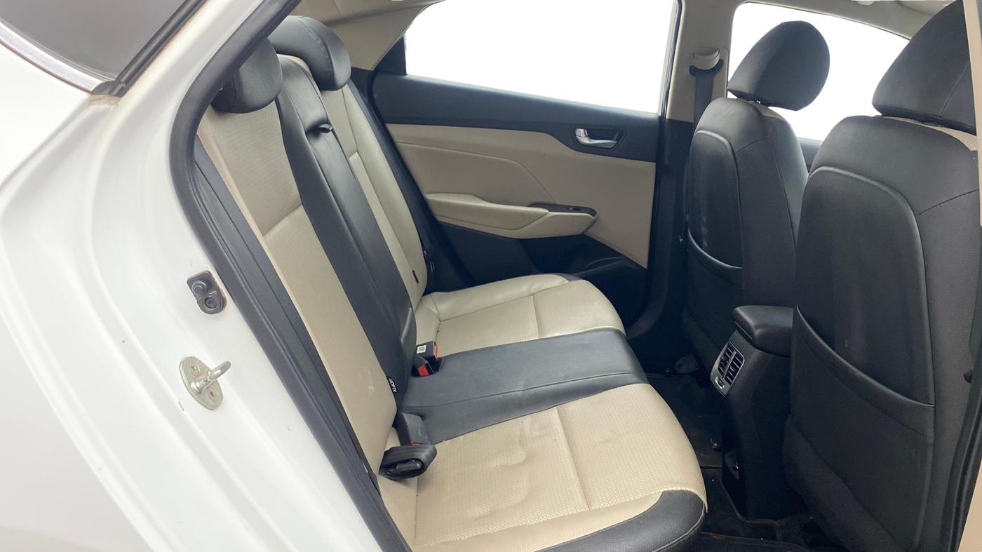 2019 Hyundai Verna 1.6 VTVT SX O, Petrol, Manual, 65,467 km, Right Side Rear Door Cabin