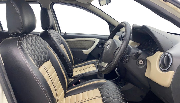 2014 Renault Duster 85 PS RXL DIESEL, Diesel, Manual, 1,15,074 km, Right Side Front Door Cabin