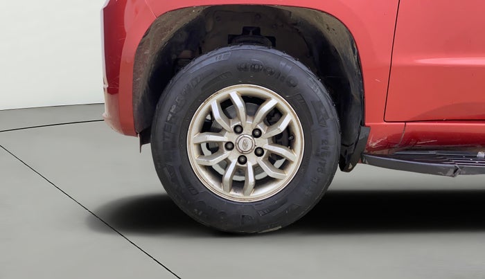 2015 Mahindra TUV300 T8, Diesel, Manual, 88,311 km, Left Front Wheel
