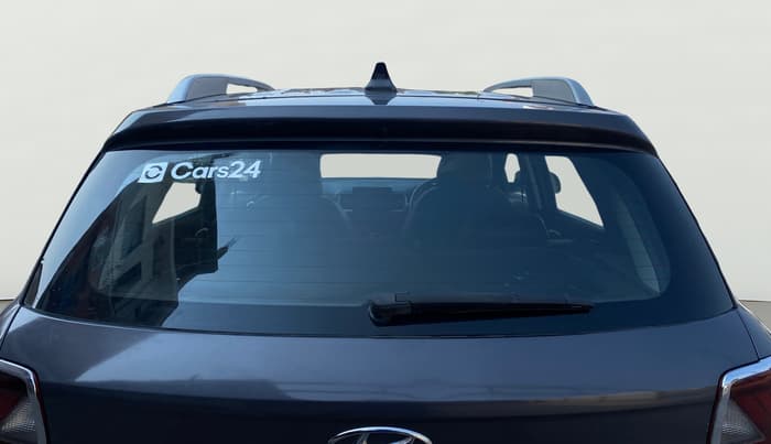 2020 Hyundai VENUE SX 1.0 (O) TURBO, Petrol, Manual, 1,16,800 km, Rear Windshield