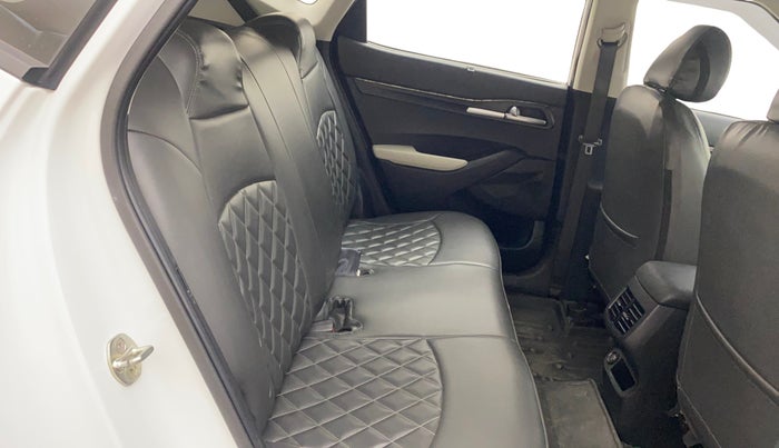 2021 KIA SELTOS HTK PLUS 1.5 IMT, Petrol, Manual, 17,083 km, Right Side Rear Door Cabin