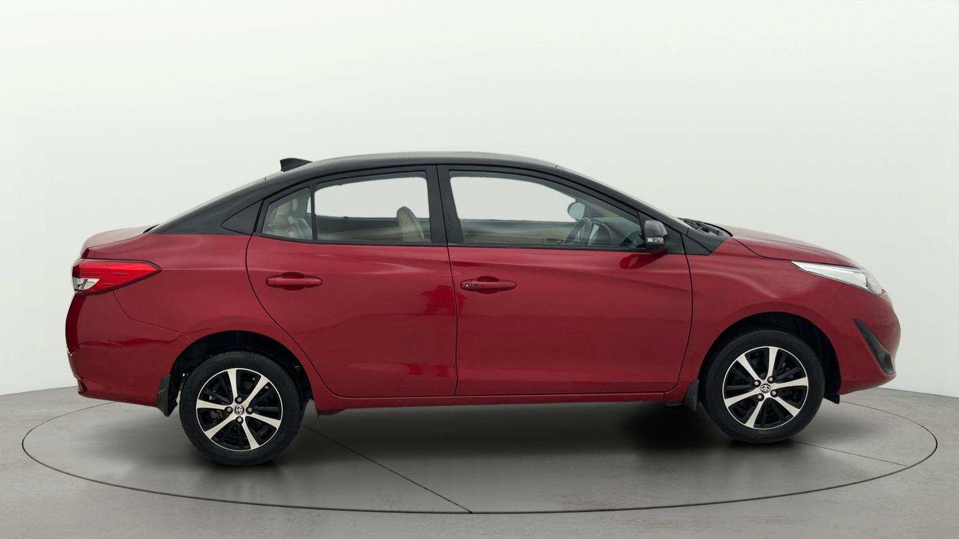 2021 Toyota YARIS V CVT, Petrol, Automatic, 1,07,004 km, Right Side View